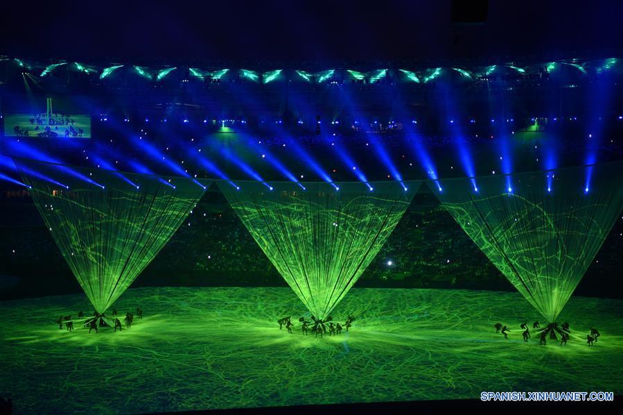 Celebran la ceremonia de inauguración de los Juegos Olímpicos Rio 2016 en Brasil