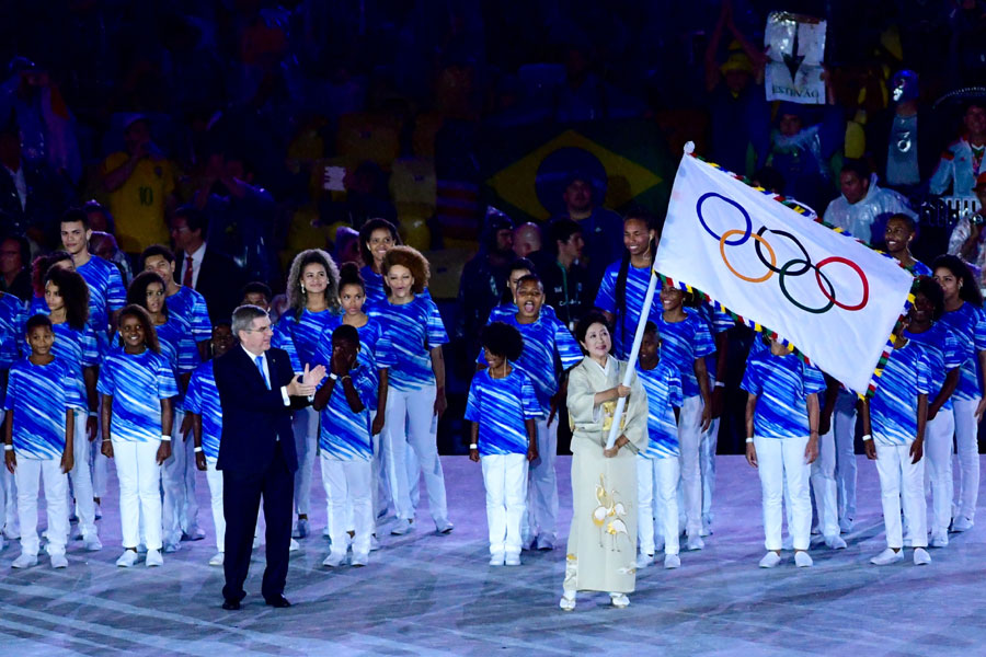 Brasil clausura Río 2016 a golpe de samba y carnaval