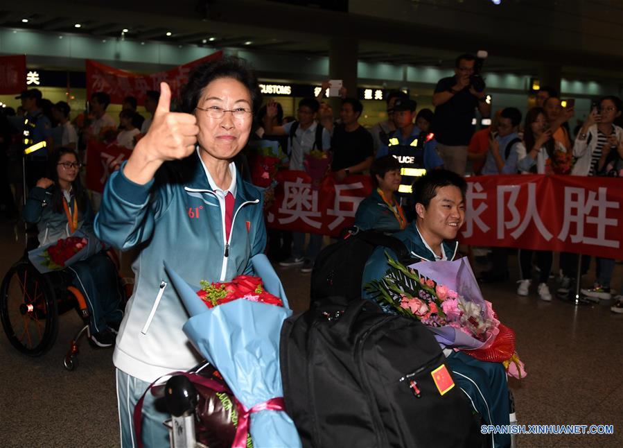 Medallas de oro chinas en Paralímpicos, reflejo de victorias de discapacitados en el país