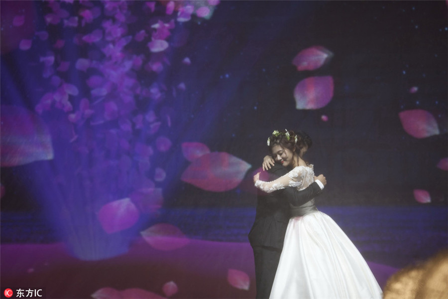 ?Quieres celebrar tu boda ideal? Prueba con los hologramas 4D 2