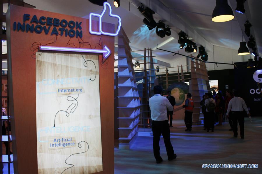 La exposición interactiva de Facebook en el marco del APEC 2016