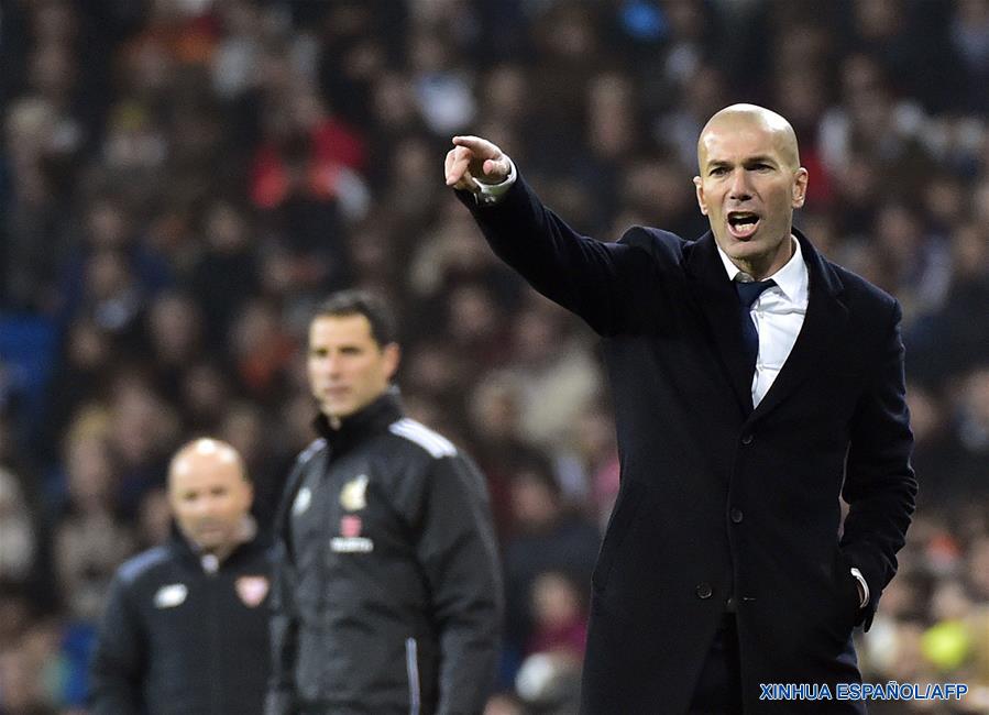 Fútbol: Real Madrid gana 3-0 al Sevilla en eliminatoria Copa del Rey y suma 38 juegos invictos