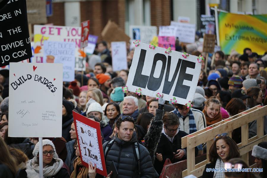 "Marcha de Mujeres" y protesta frente a la Embajada de Estados Unidos de América en Londres