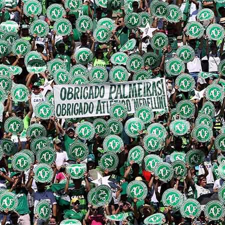 Fútbol: Brasil y Colombia se enfrentan para recaudar fondos para las familias de las víctimas del accidente aéreo