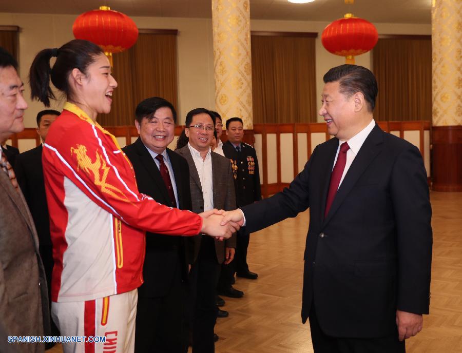 Líderes chinos felicitan Fiesta de Primavera a todo el pueblo chino