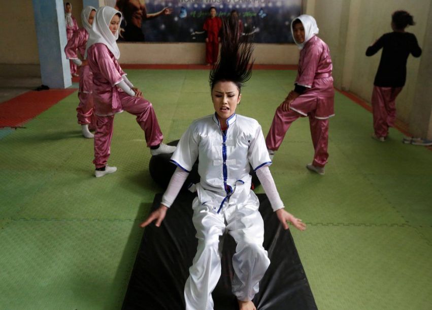 Mujeres afganas entrenan artes marciales chinas en Kabul