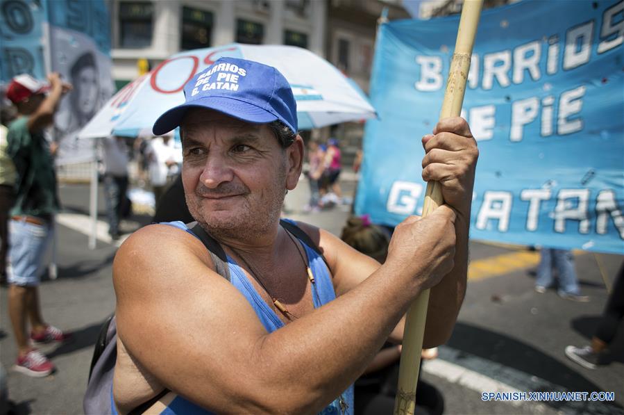 La jornada de ollas populares y acampe se llevó a cabo en Buenos Aires