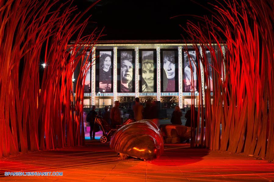 Exposición de luz "Iluminando Canberra"