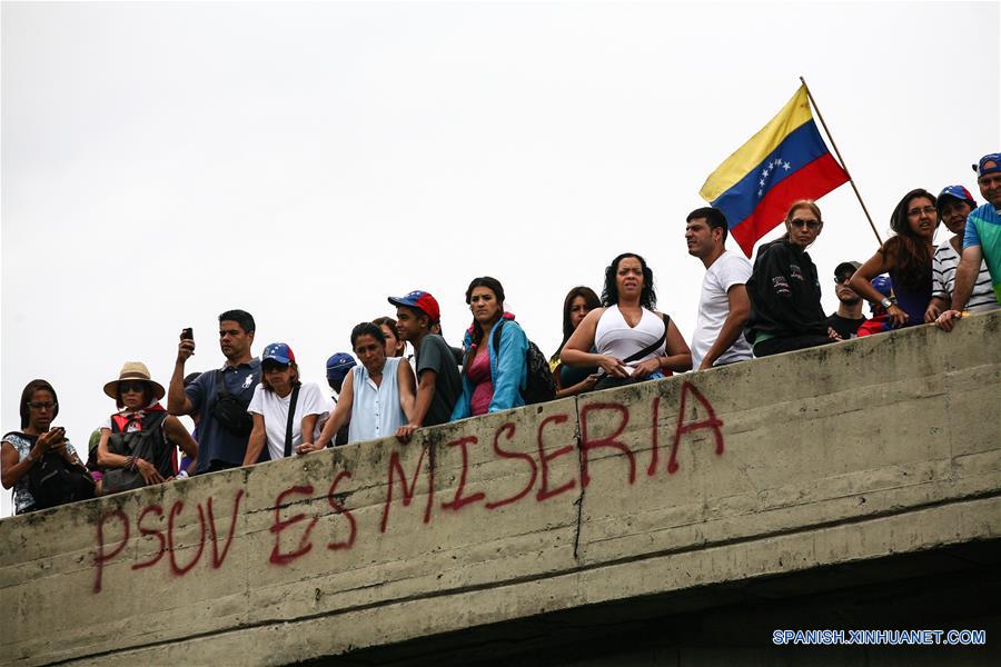 Presidente venezolano responsabiliza a diputado por violencia en protestas