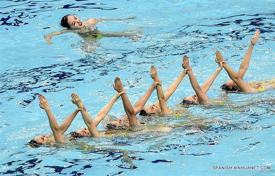 Competencia de natación sincronizada en China