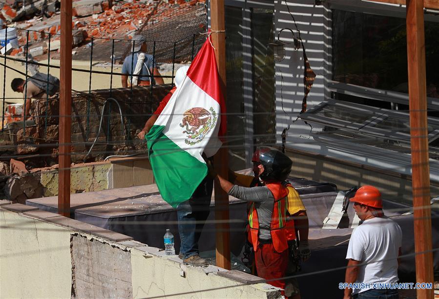 Suman 194 los muertos por terremoto en México