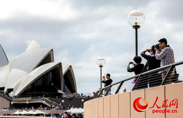 China insta a que Australia abandone la mentalidad de guerra fría