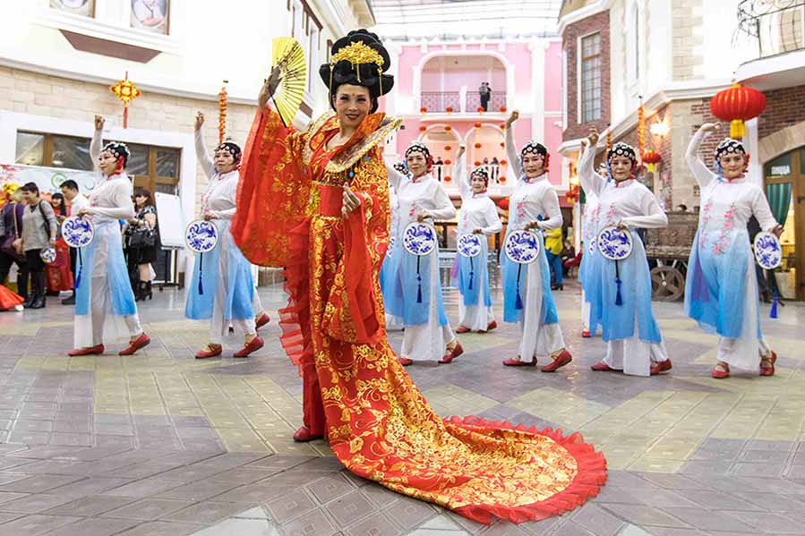 Los residentes en la ciudad Heihe, de la provincia china de Heilongjiang, y sus vecinos de la ciudad rusa Blagoveshchensk celebraron juntos el a?o nuevo chino. 