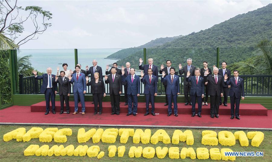 Presidente Xi recién elegido dirige a China hacia la prosperidad