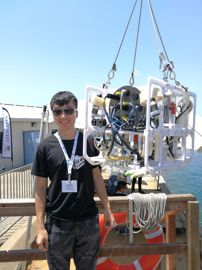 Un robot del equipo de la Universidad de Ingeniería de Harbin compite en la XXI Competición RoboSub en San Diego, California, EE.UU, el 6 de agosto de 2018. [Foto proporcionada a chinadaily.com.cn]