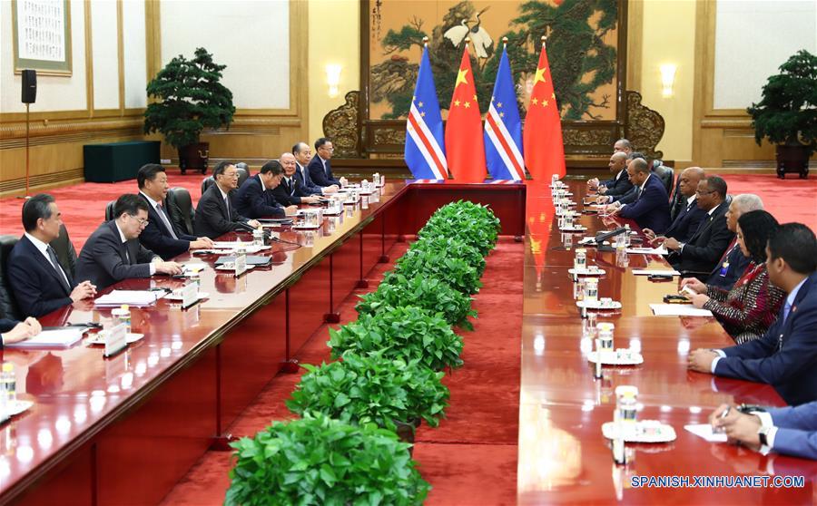 Xi Jinping se reúne con primer ministro de Cabo Verde