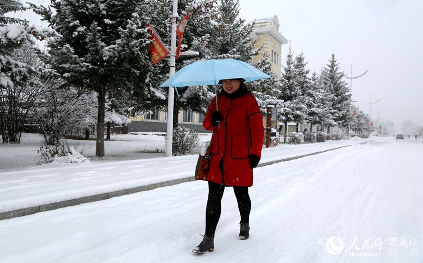 Cae nieve en la ciudad más fría de China