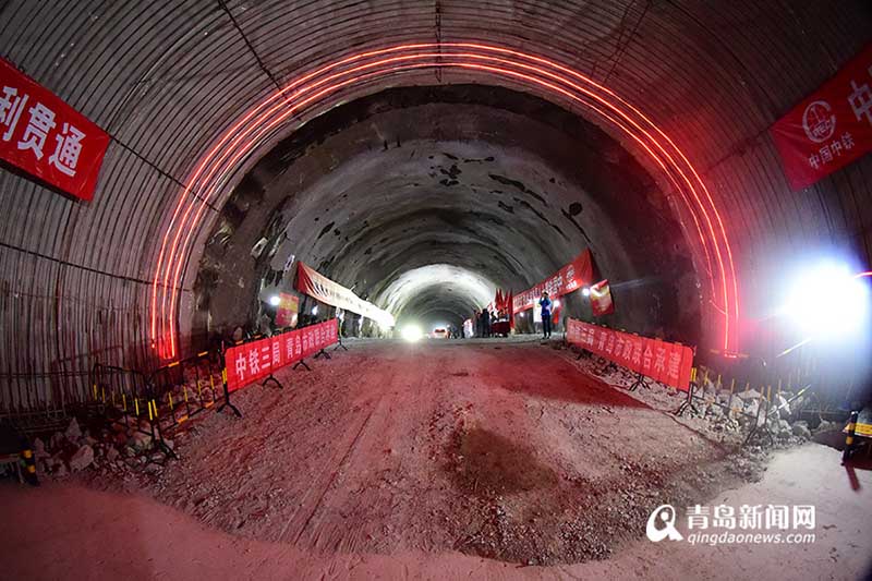 Finaliza la construcción del túnel submarino más largo y profundo de China en Qingdao