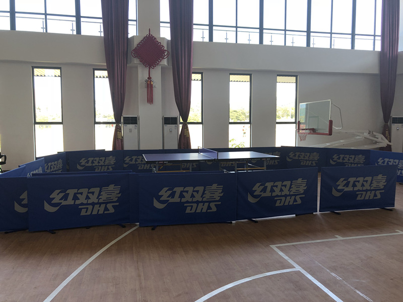 Mesa de ping-pong en la sala de recreación de la Academia Butuka, la nueva escuela que estrecha aún más la amistad entre China y Papúa Nueva Guinea. (Foto: Pueblo en Línea)