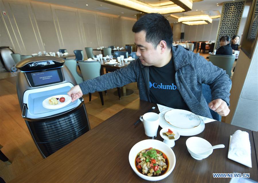 Alibaba abre "hotel de futuro" con IA