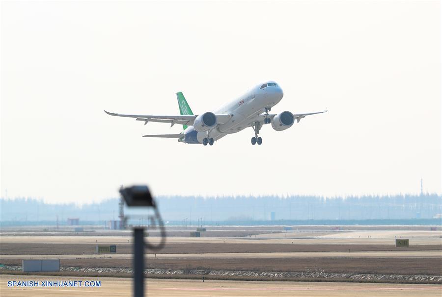 Tercer avión C919 de China realiza vuelo inaugural