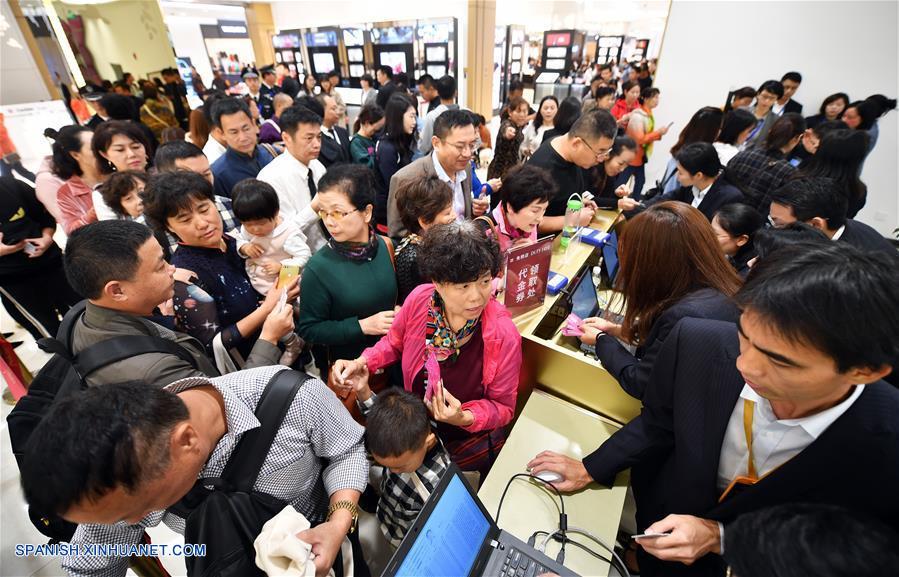 Abren dos nuevas tiendas libres de impuestos en Hainan de China