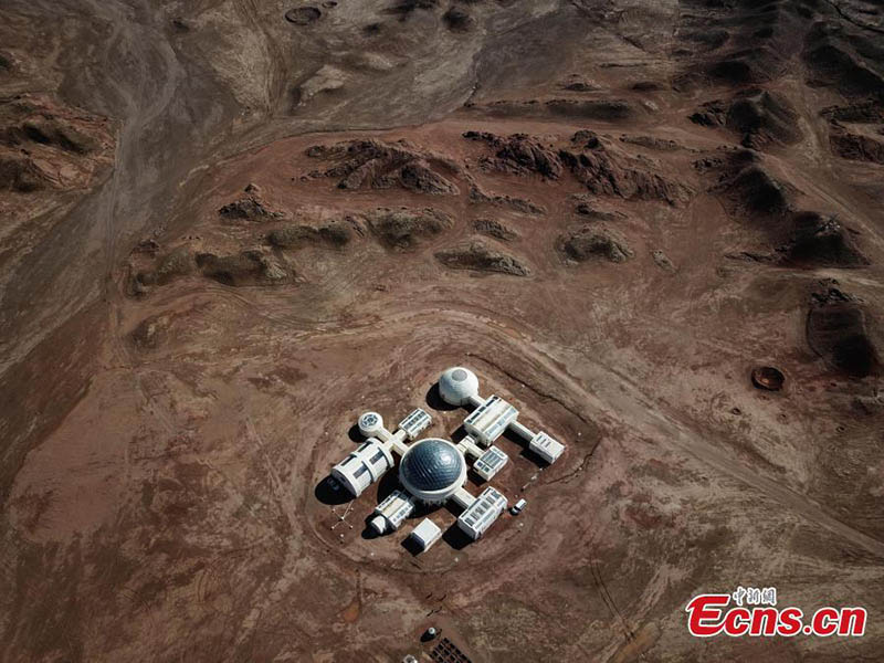 Vista aérea de la primera base de simulación de Marte en China 