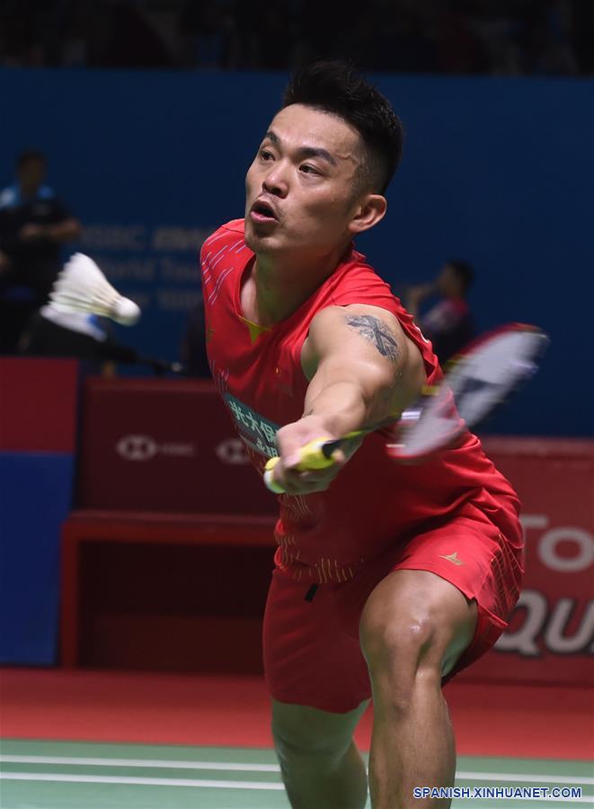 Partido individual varonil de la primera ronda del torneo de bádminton Abierto de Indonesia