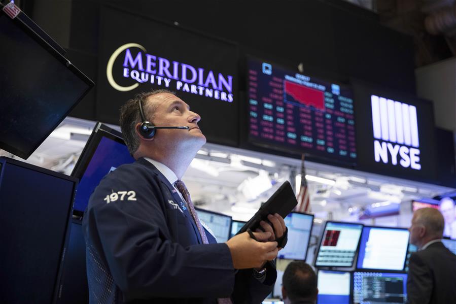 Wall Street cierra a la baja por temor a recesión