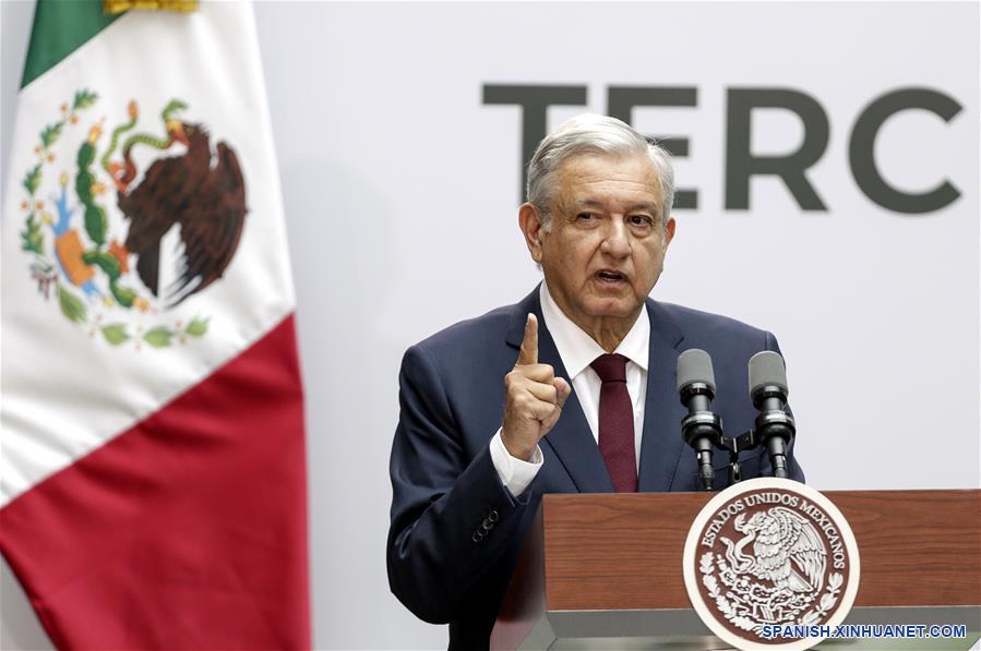 El presidente mexicano, Andrés Manuel López Obrador, habla durante su Primer Informe de Gobierno, en Palacio Nacional, en la Ciudad de México, capital de México, el 1 de septiembre de 2019. El presidente de México, Andrés Manuel López Obrador, llamó el domingo al Congreso para que cancele el fuero a servidores públicos y apruebe la reforma constitucional que envió para instaurar la revocación de mandato. (Xinhua/Francisco Ca?edo)