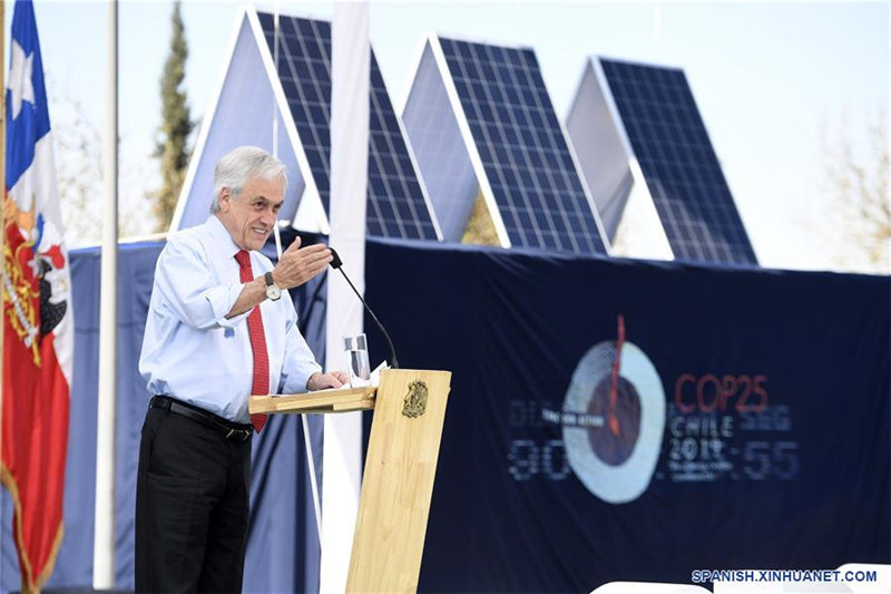 Imagen cedida por la Presidencia de Chile del presidente chile?o, Sebastián Pi?era, hablando en la presentación de la "Agenda ciudadana" de la 25 Conferencia de las Partes de la Convención Marco de Naciones Unidas sobre el Cambio Climático (COP25), en Santiago, capital de Chile, el 2 de septiembre de 2019. Pi?era presentó el lunes la "Agenda ciudadana" de la COP25, que el país organizará del 2 al 13 de diciembre. (Xinhua/Alex Iba?ez/Presidencia de Chile)