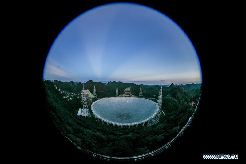 Director de la Academia China de Ciencias: si utilizamos el telescopio Ojo Celestial para freír arroz habría suficiente para cuatro cuencos por persona en todo el mundo