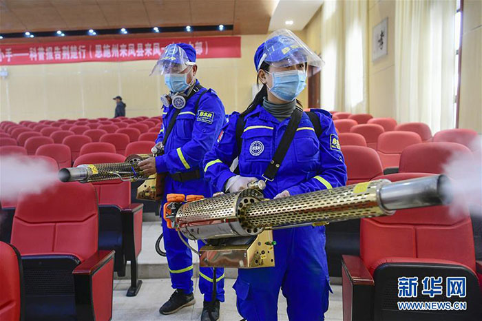 Hubei lleva a cabo la desinfección de los campus antes de la reanudación de las clases