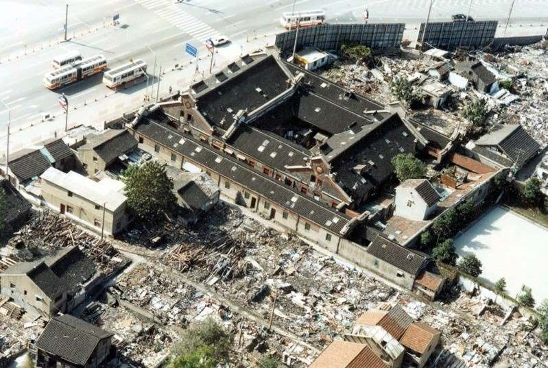 Imagen de Lujiazui en Pudong, Shanghai, en 1996. (Pueblo en Línea / Chen Kejia)