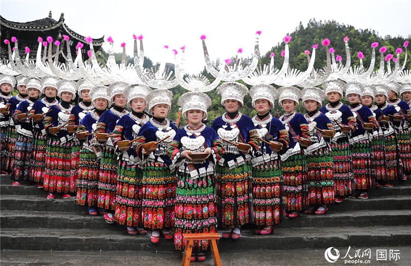 El asentamiento Miao más grande del mundo: la aldea Miao de Qianhu, en Xijiang, provincia china de Guizhou