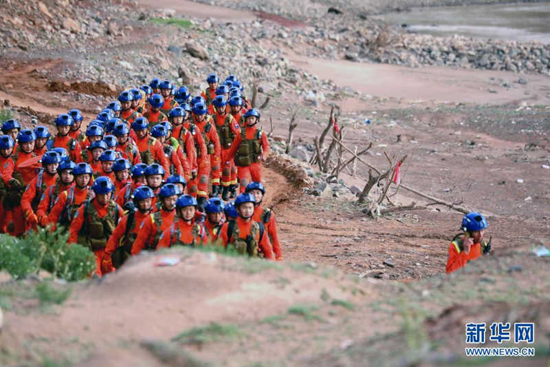 21 corredores mueren en condiciones climáticas extremas durante una carrera de monta?a