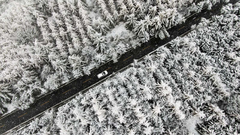 El aire invernal convierte a Gansu en un paisaje nevado