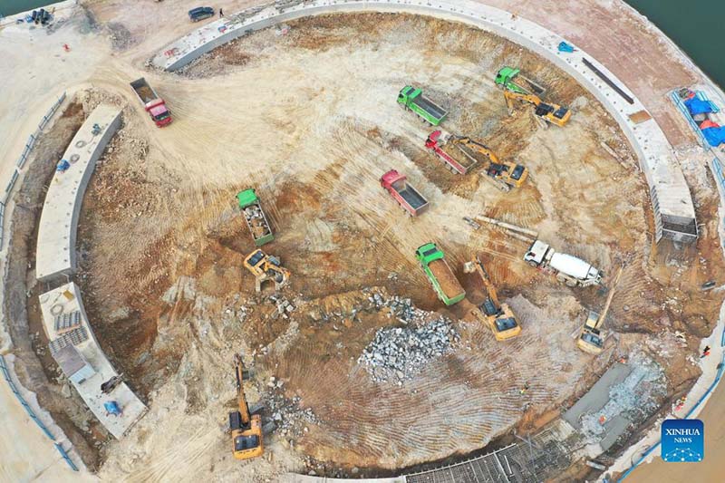 Imágenes del puente Longmen en construcción en la ciudad de Qinzhou