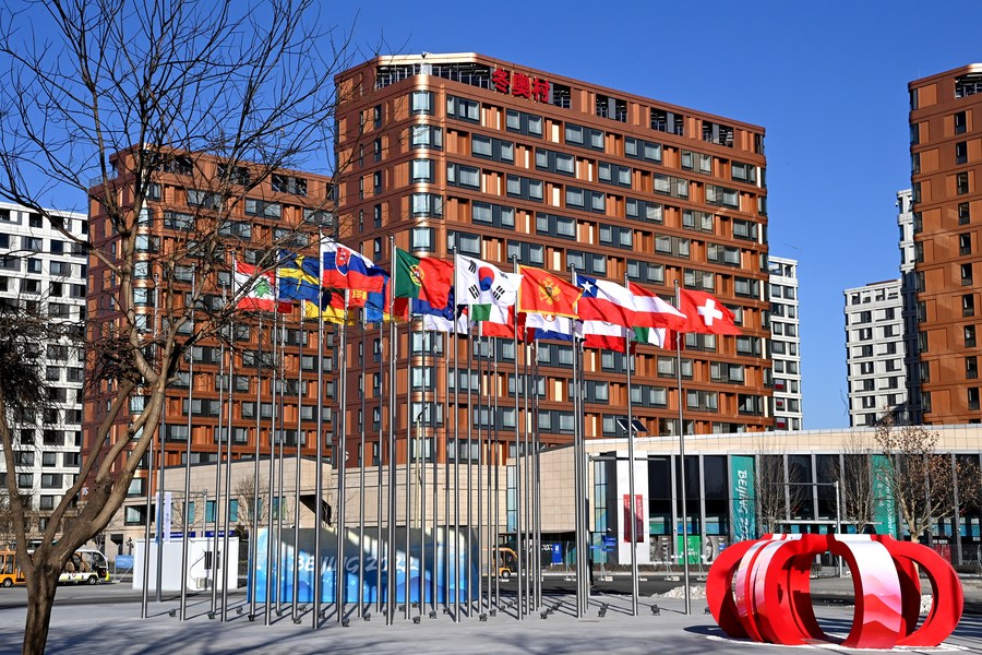 Presidente de Tayikistán feliz de que Beijing se convierta en la primera ciudad olímpica dual del mundo