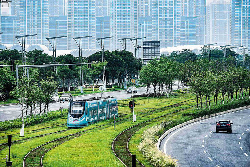 Un tranvía impulsado por hidrógeno circula en el distrito de Gaoming, ciudad de Foshan, provincia de Guangdong. (Foto: Wang Manchang/ China Daily)