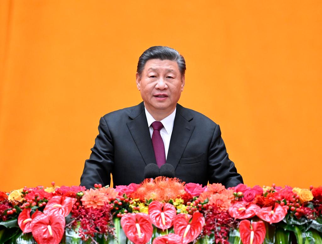 Xi extiende saludos por Fiesta de la Primavera a todos los chinos, urgiendo esfuerzos para escribir nuevo capítulo en avance de modernización china