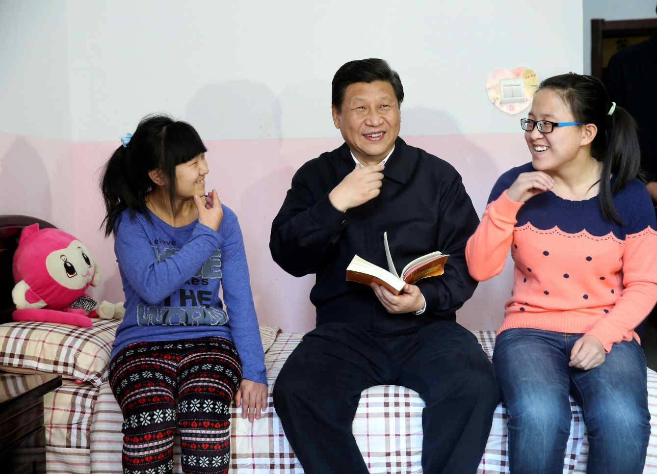 Las palabras de Xi Jinping iluminan el sue?o de la ni?a sordomuda Wang Yani