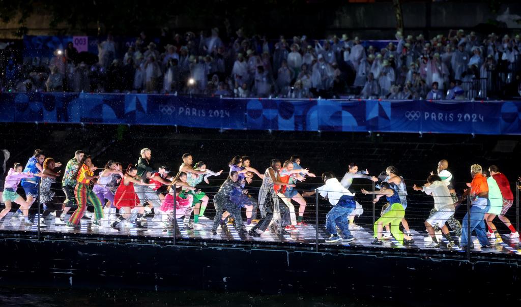 Comienzan JJOO de París con histórica ceremonia en río Sena