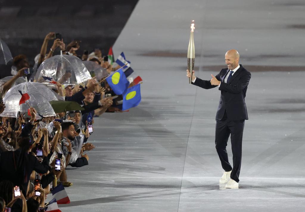 Comienzan JJOO de París con histórica ceremonia en río Sena