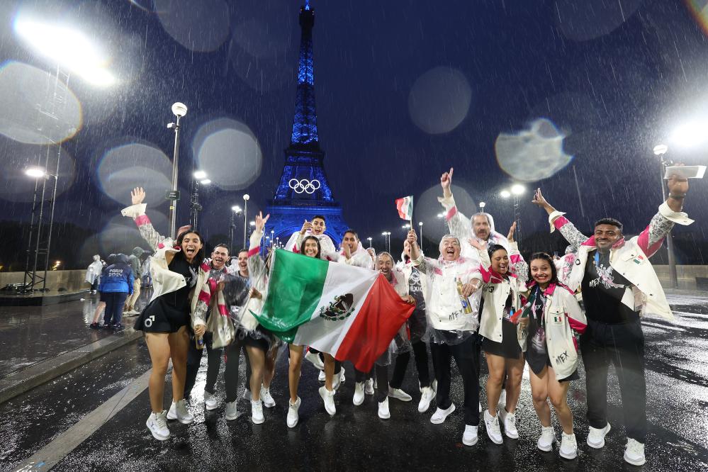 Comienzan JJOO de París con histórica ceremonia en río Sena