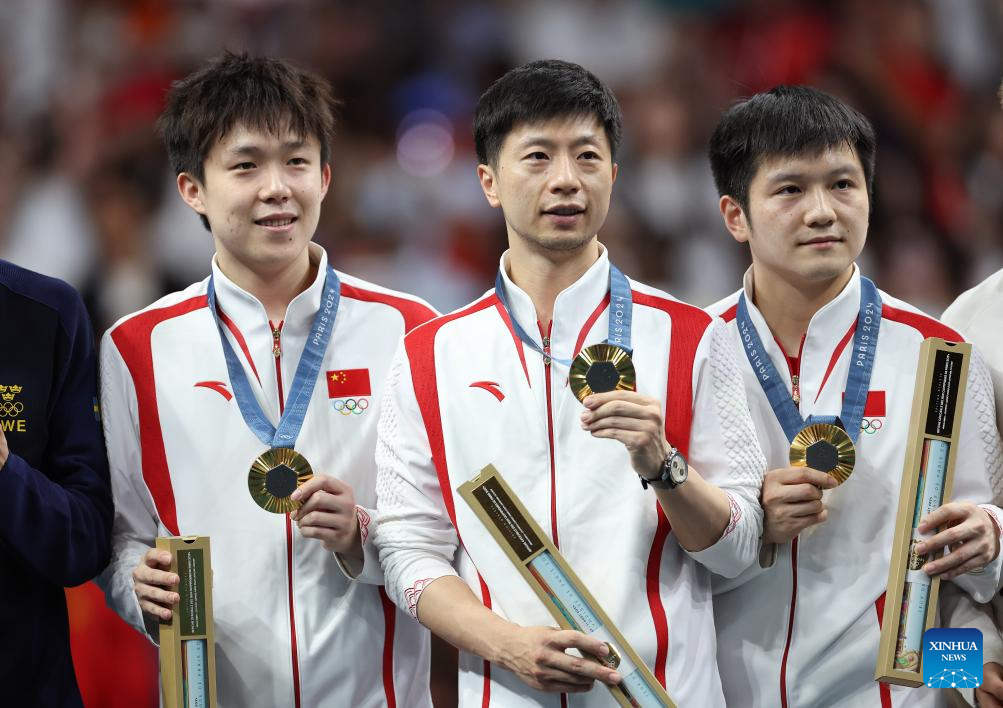 China retiene oro en tenis de mesa masculino por equipos en París 2024