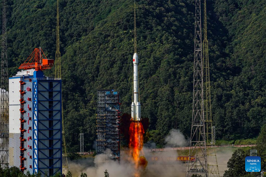 China lanza dos satélites de navegación BeiDou