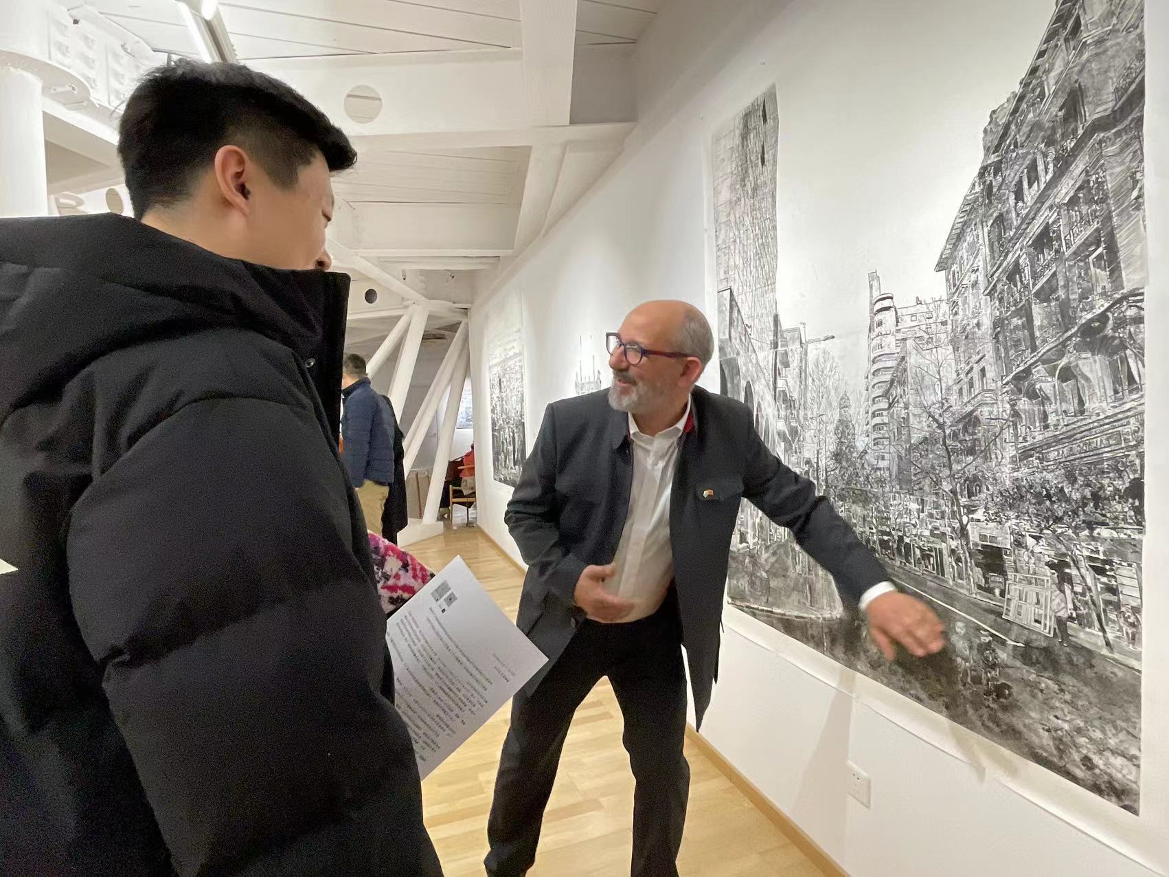 El artista uruguayo Federico Arnaud expone “Paisaje de los sue?os” en Beijing