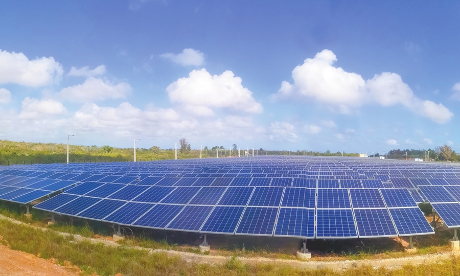 Planta china de energía solar en Pinar del Río, Cuba. (Foto: Cortesía de POWERCHINA Chengdu Engineering Corporation Limited)