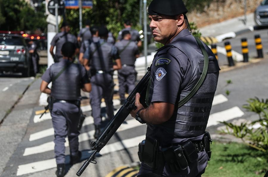 Gobierno de Brasil publica decreto que regula uso de fuerza policial